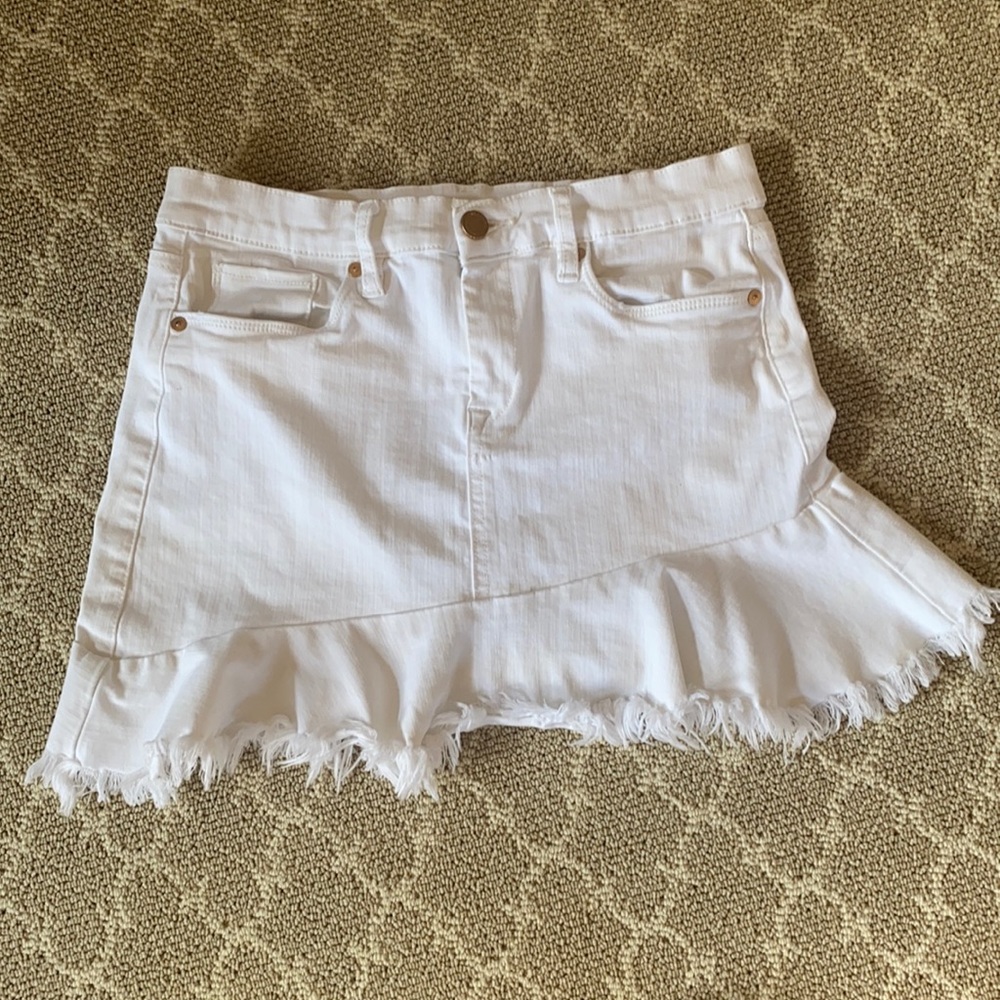 BlankNYC Jean skirt with frayed hem
